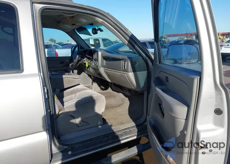 2005 Chevrolet Avalanche 1500 Ls z USA, uszkodzony, nr VIN 3GNEC12Z55G206665